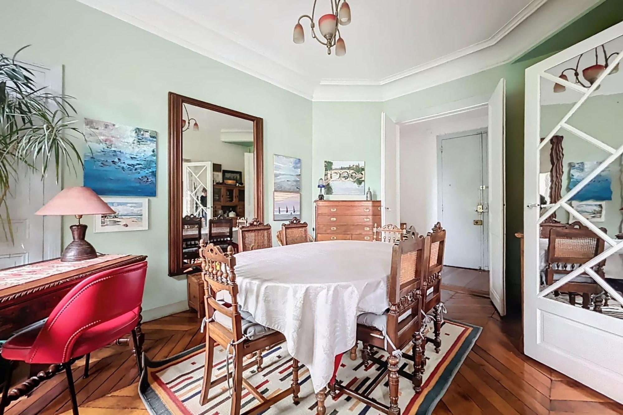 Spacious 90m2 Between Bastille And Charonne *